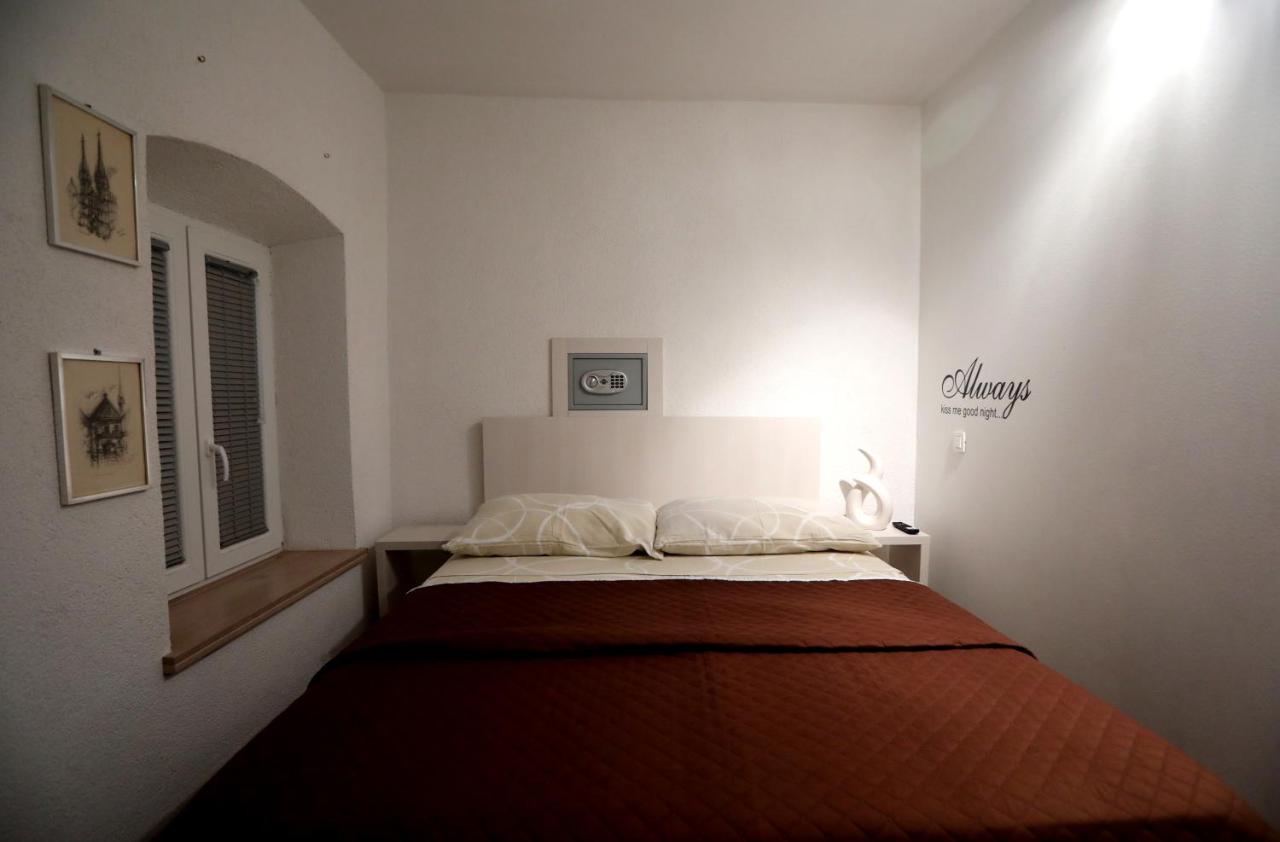 Apartment Secret Life Sibenik Ngoại thất bức ảnh